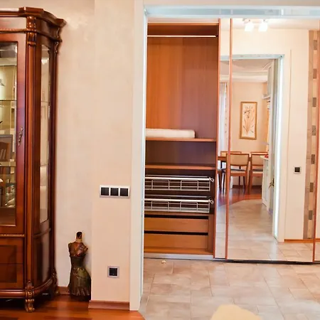 Apartament On Kazarmennyi Zavulok *