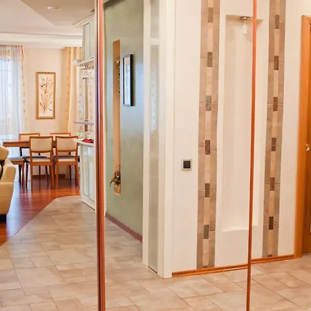 Apartament On Kazarmennyi Zavulok Mińsk