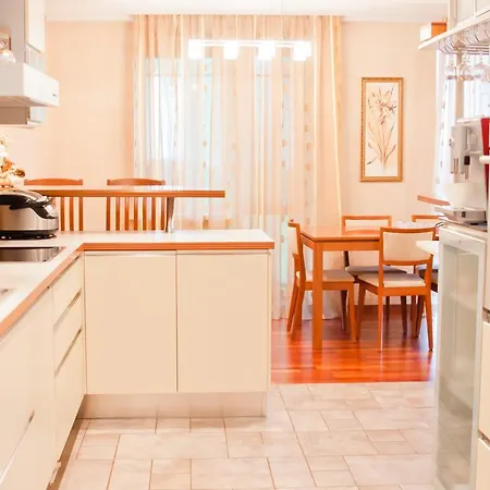 On Kazarmennyi Zavulok Apartament Mińsk