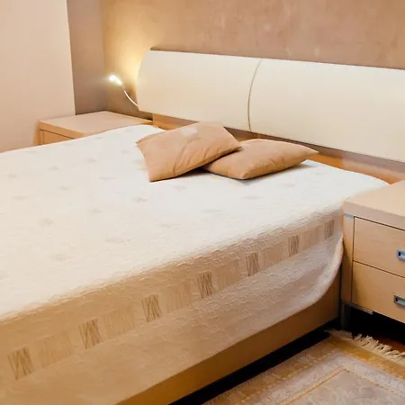 Apartament On Kazarmennyi Zavulok Mińsk